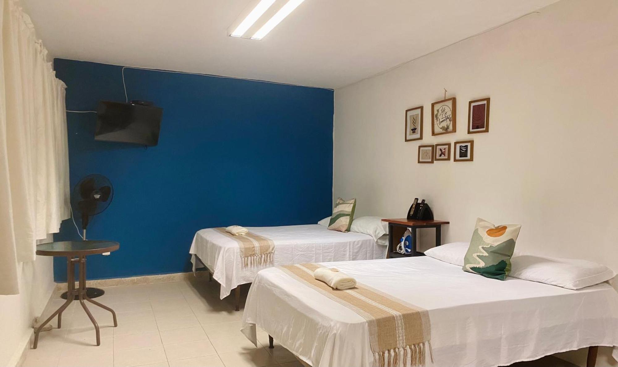 Hospedaje Aldana - Habitacion L E R D O En Zona Centro Tuxpan  Bagian luar foto